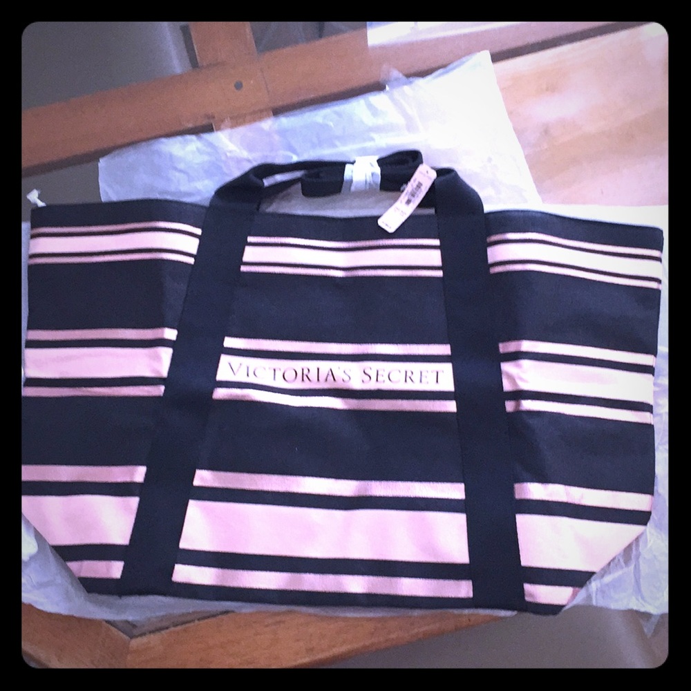 Victoria’s Secret tote 👜